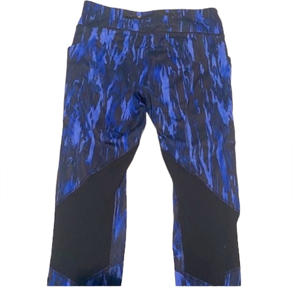 Lulu lemon leggings 12” X 22” size XS red and blue - Picture 3 of 16